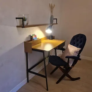 appartement-hyper-centre-issoire.hotels-rhonealpes.com/